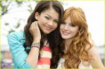 /album/fotos-da-bella-thone-e-zenda/bella-thorne-zendaya-rooftop-shoot-10-jpg1/
