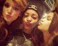 /album/fotos-da-bella-thone-e-zenda/zendaya-bella-thorne-deja-carter-jan-21-2013-jpg/